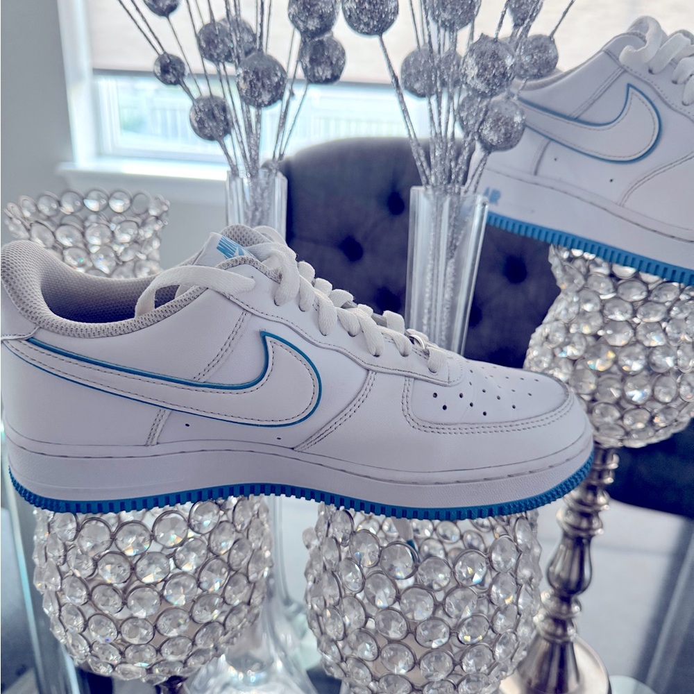 Air Force 1’s, White/ University Blue, Sz8